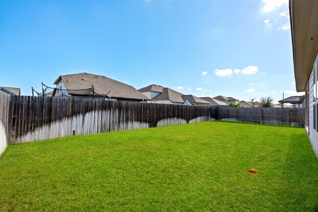 Building Photo - 229 Stag Way