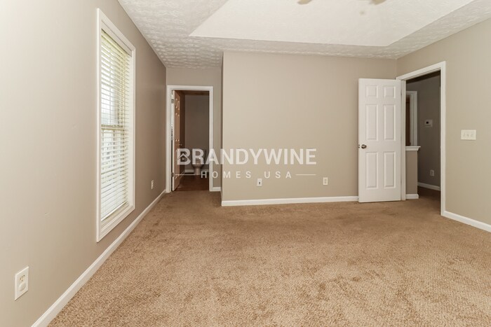 Building Photo - 3915 Riverside Pkwy
