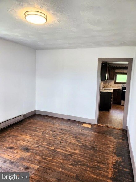 Building Photo - 1286 S Imler Valley Rd