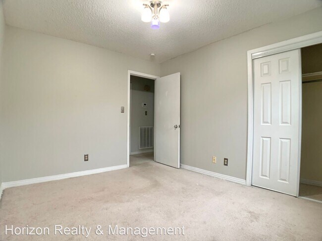 Building Photo - 3 br, 2 bath House - 2707 Dove Ct