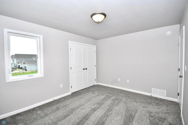 Building Photo - 3728 33rd St S
