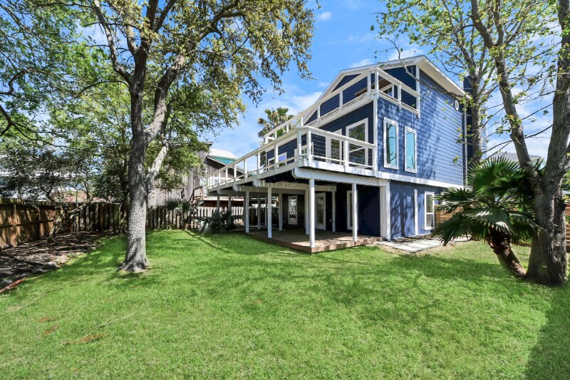Building Photo - 300 Narcissus Rd
