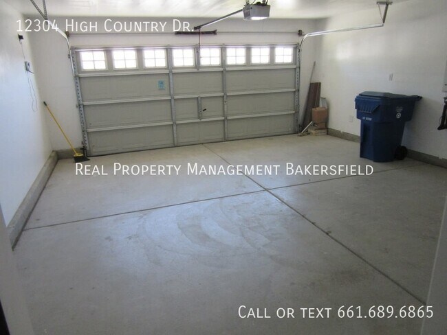 Building Photo - 12304 High Country Dr