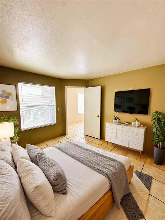 Building Photo - 4760 Walden Cir