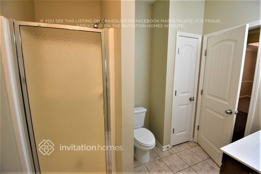 Building Photo - 526 Crestmont Ln