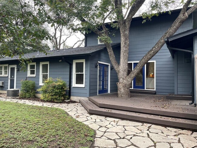 Building Photo - 1402 Laurel St