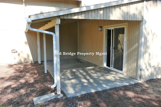 Building Photo - 5585 SE 128th Ave