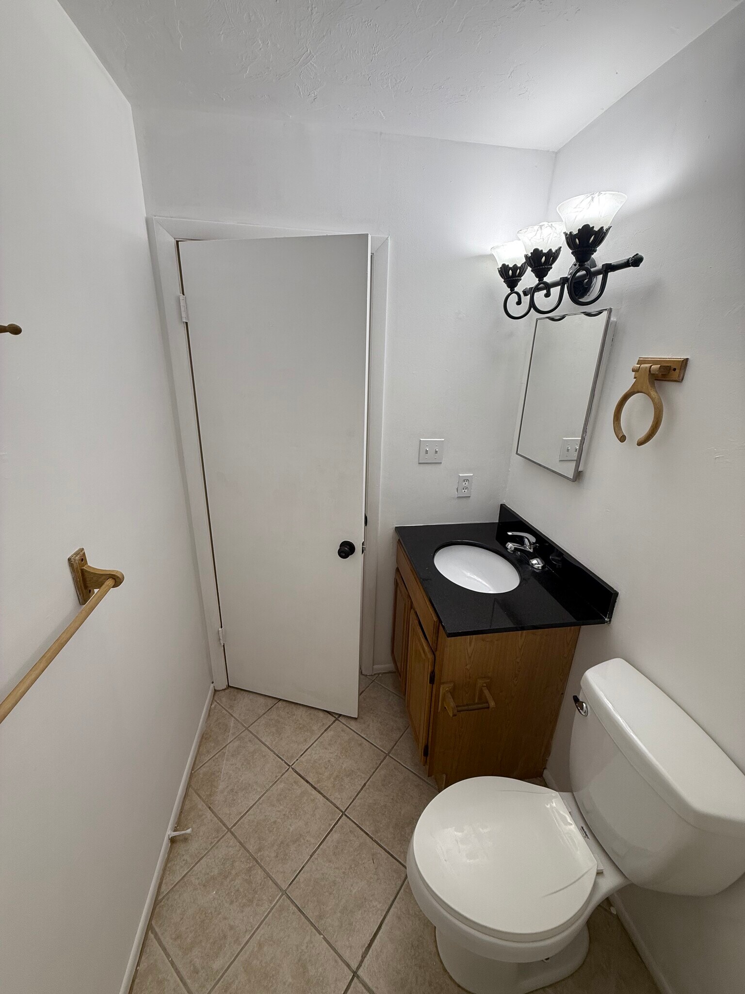 Building Photo - 3701 SW 30th Ter