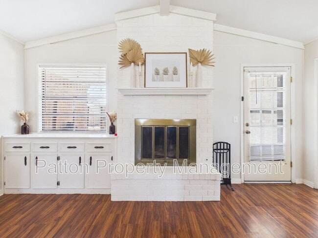 Building Photo - 7727 Cervin Dr