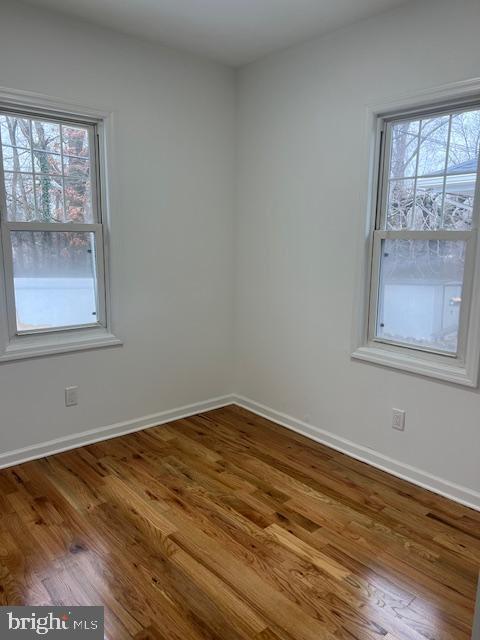 Building Photo - 724 Willitts Ave