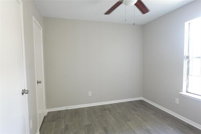 Building Photo - 7215 Haverton Dr
