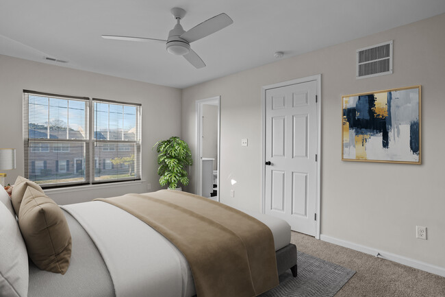 Building Photo - 68 W County St