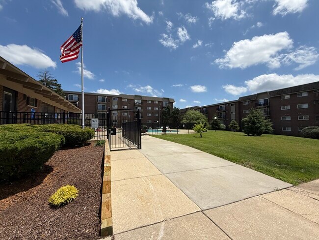 Building Photo - 4508 Beau Monde Dr