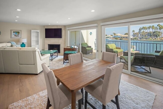 Building Photo - 8 Antigua Ct