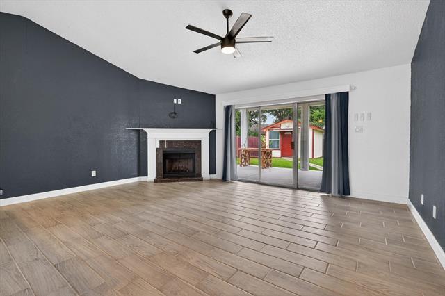 Building Photo - 7009 Shadow Bend Dr