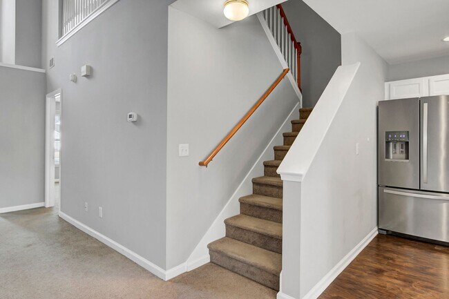 Building Photo - Premier Living With Dual Primary Suites & Community Comforts