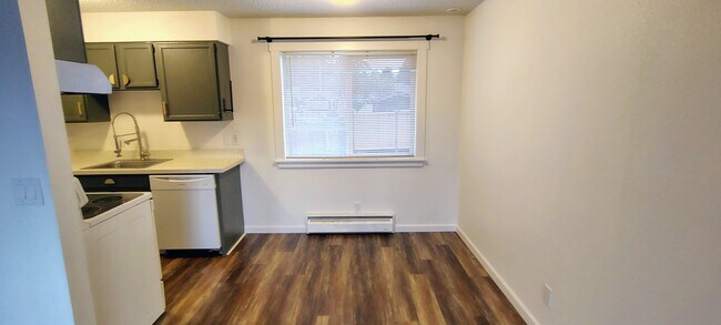 Building Photo - 130 SW 184th St