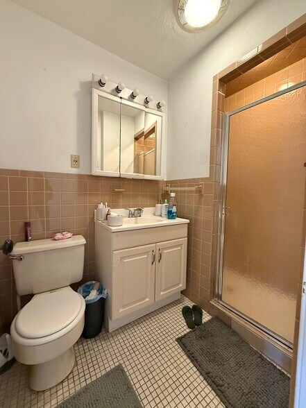 Building Photo - 1908 Beacon St