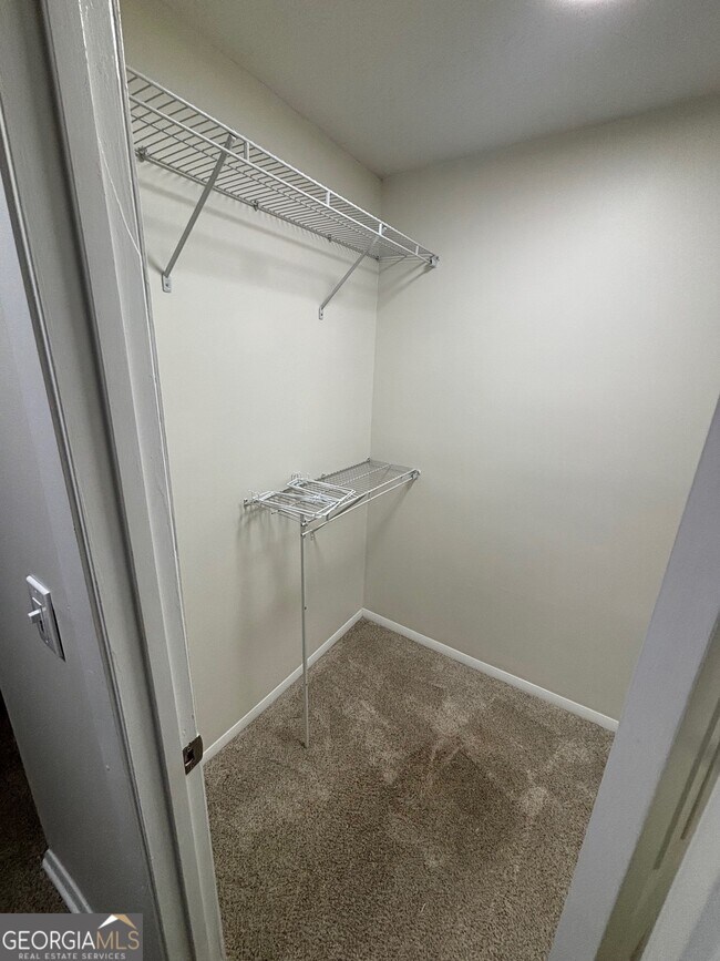 Building Photo - 301 Dunbar Dr