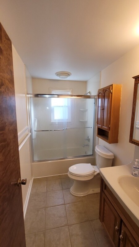 Building Photo - 110 Schars Ln