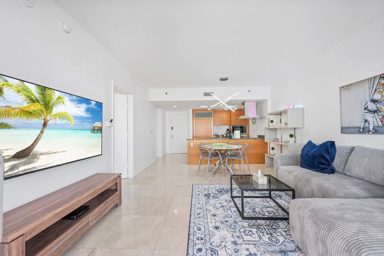 Building Photo - 495 Brickell Ave