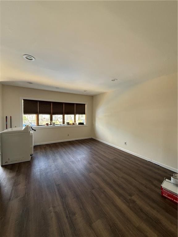 Building Photo - 207 Dongan Hills Ave