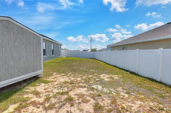 Building Photo - 780 Overlook Grove Dr