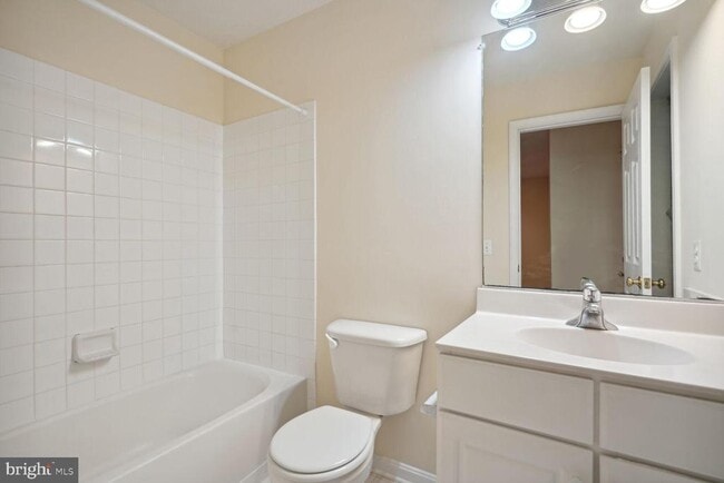 Building Photo - 6323 Dunn Ct