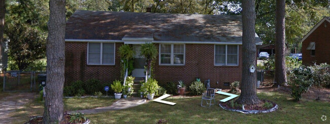 Building Photo - 210 Calvary Dr