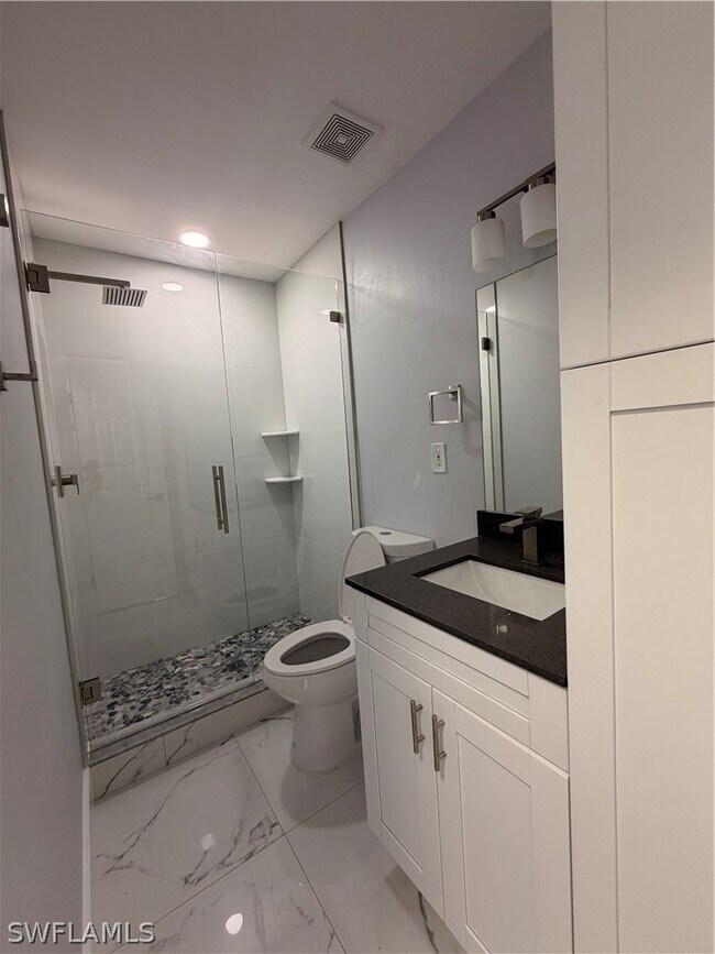 Building Photo - 3711 4th Ave NE