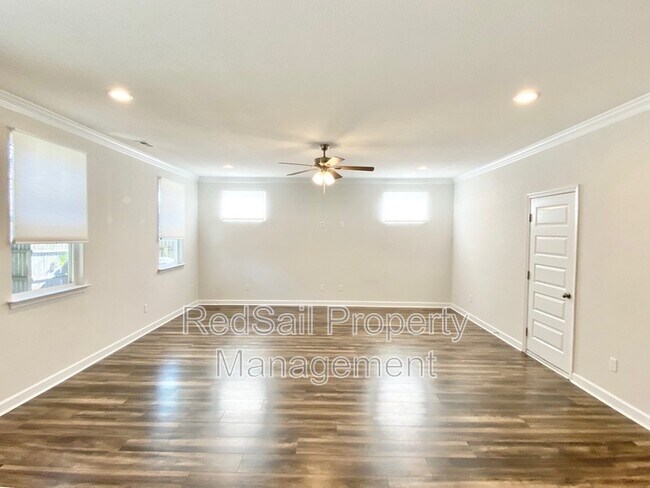 Building Photo - 2758 McKann Ave