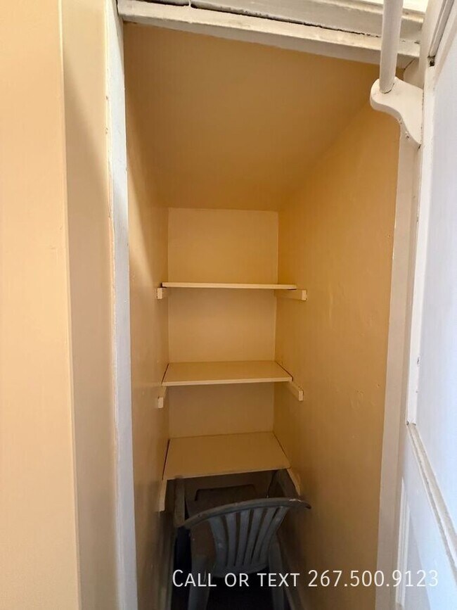 Building Photo - 6024 Christian St