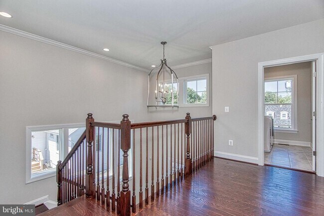 Building Photo - 3100 Greenway Blvd