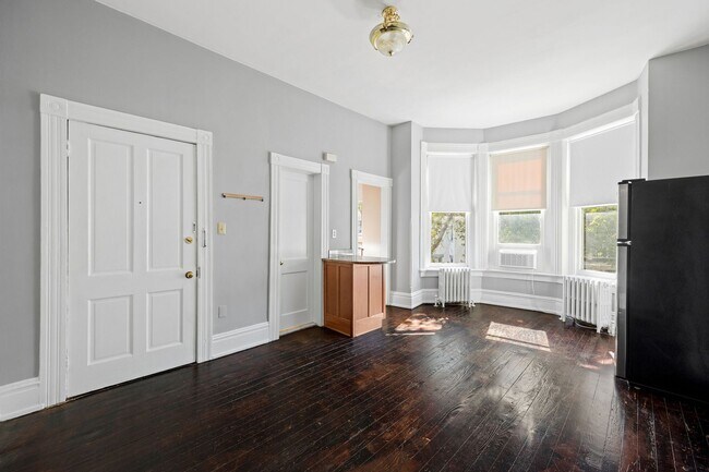 Building Photo - 1206 Park Ave