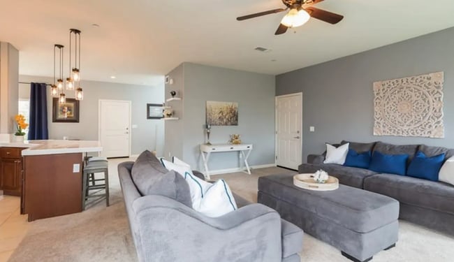 Building Photo - Heritage Square Newer Two Story in Gated D...