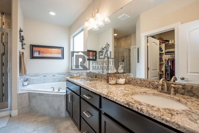 Building Photo - 3806 Edison Ave