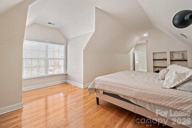 Building Photo - 12004 Camargo Ct