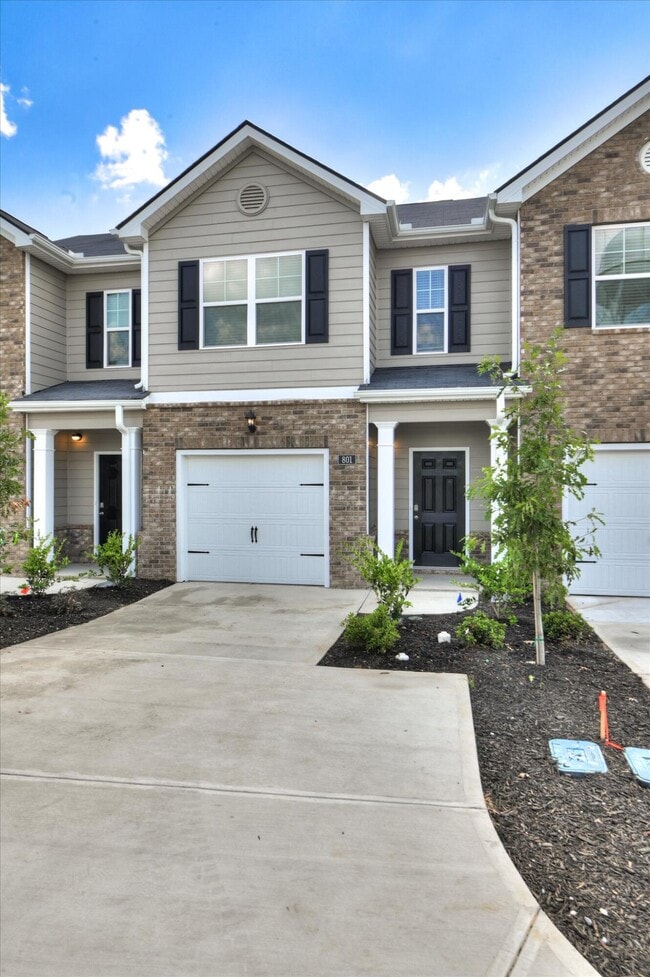 Primary Photo - 809 Grovebury Ct