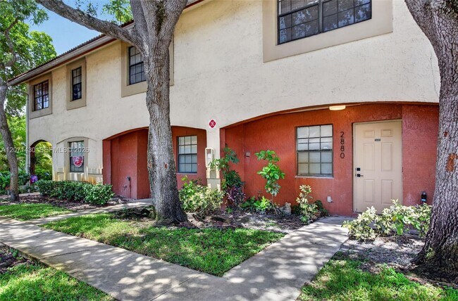Building Photo - 2880 Coral Springs Dr