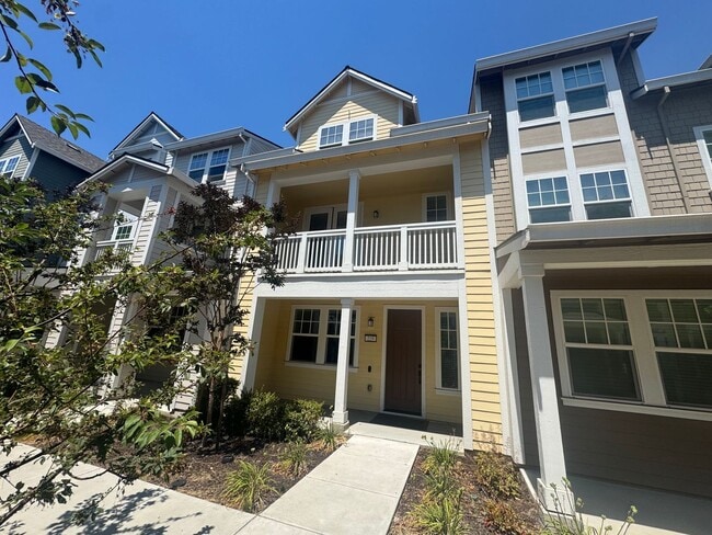 Primary Photo - Beautiful 3 bed 2.5 bath Townhouse in Moun...
