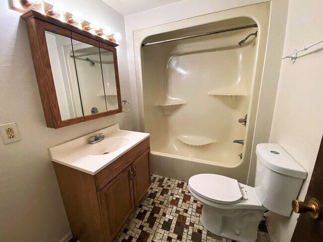 Building Photo - Highland Park - Apartments For Rent In Pittsburgh