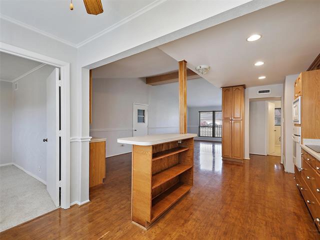 Building Photo - 923 Prestwick Ln