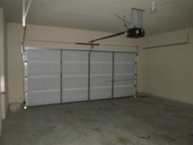 Building Photo - 6800 Cromarty Ln