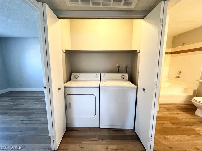 Building Photo - 2989 Juniper Hills Blvd