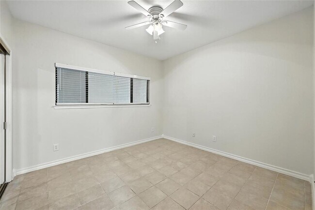 Building Photo - 2605 Enfield Rd