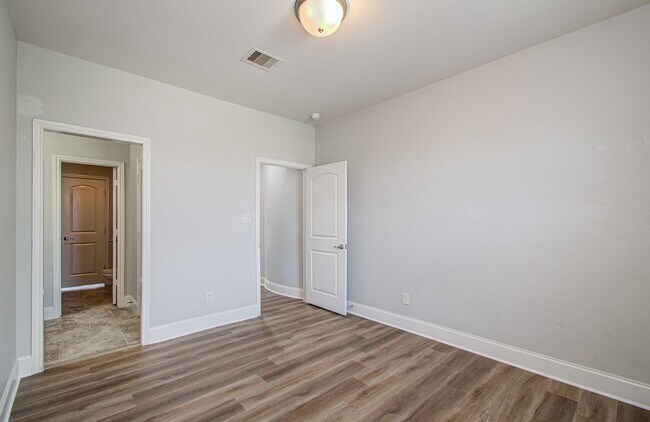 Building Photo - 13433 Vintage Trail Ln