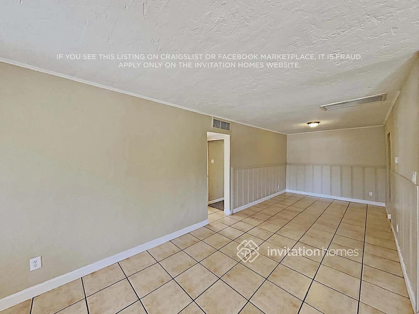 Building Photo - 2746 N Greenfield Rd