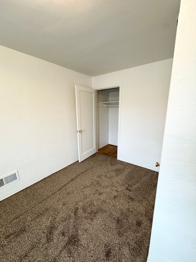 Building Photo - 1505 54th St