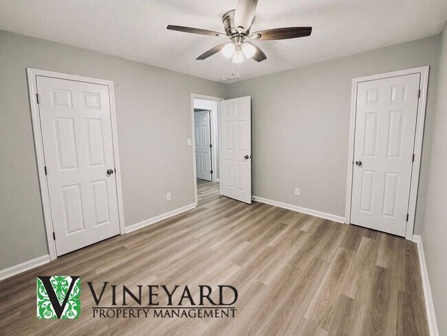 Building Photo - 4311 E Paulding Dr