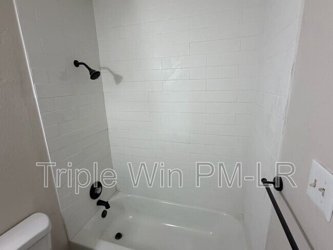 Building Photo - 10002 Stardust Trail